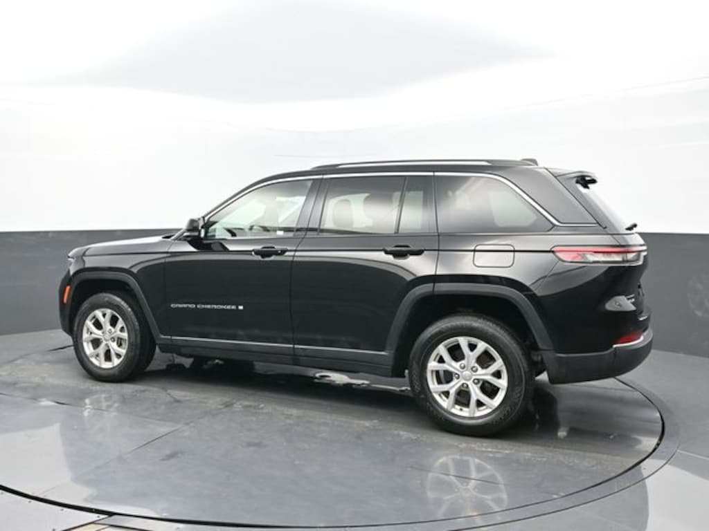 Used 2023 Jeep Grand Cherokee Limited SUV