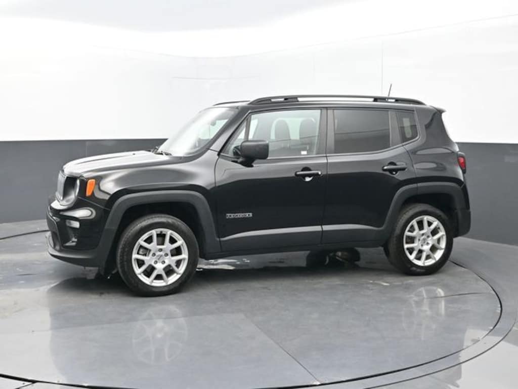 Used 2022 Jeep Renegade Latitude SUV