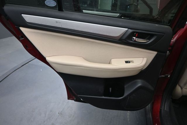 2017 Subaru Outback Premium - Photo 16