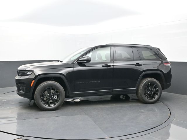 2025 Jeep Grand Cherokee Laredo Altitude photo 2