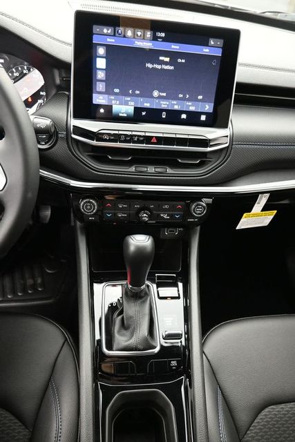2025 Jeep Compass Latitude - Photo 36