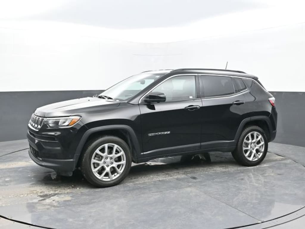 Used 2023 Jeep Compass Latitude Lux SUV