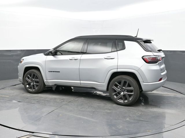 2025 Jeep Compass Limited - Photo 8