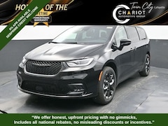 2026 Chrysler Pacifica Select Passenger Van