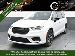 2026 Chrysler Pacifica Limited Passenger Van