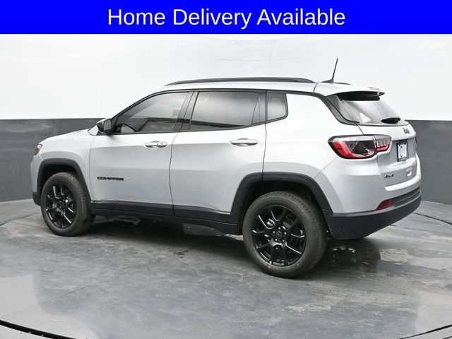 2025 Jeep Compass Latitude photo 3