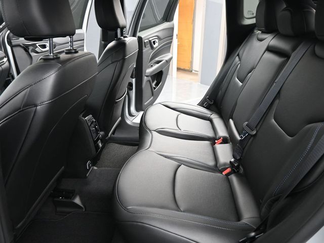 2025 Jeep Compass Limited - Photo 14