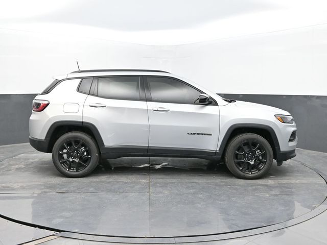 2025 Jeep Compass Latitude - Photo 6