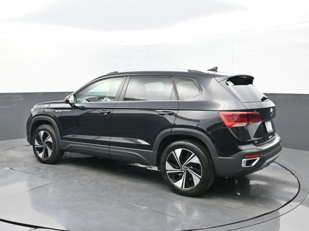 Used 2024 Volkswagen Taos 1.5T SE SUV