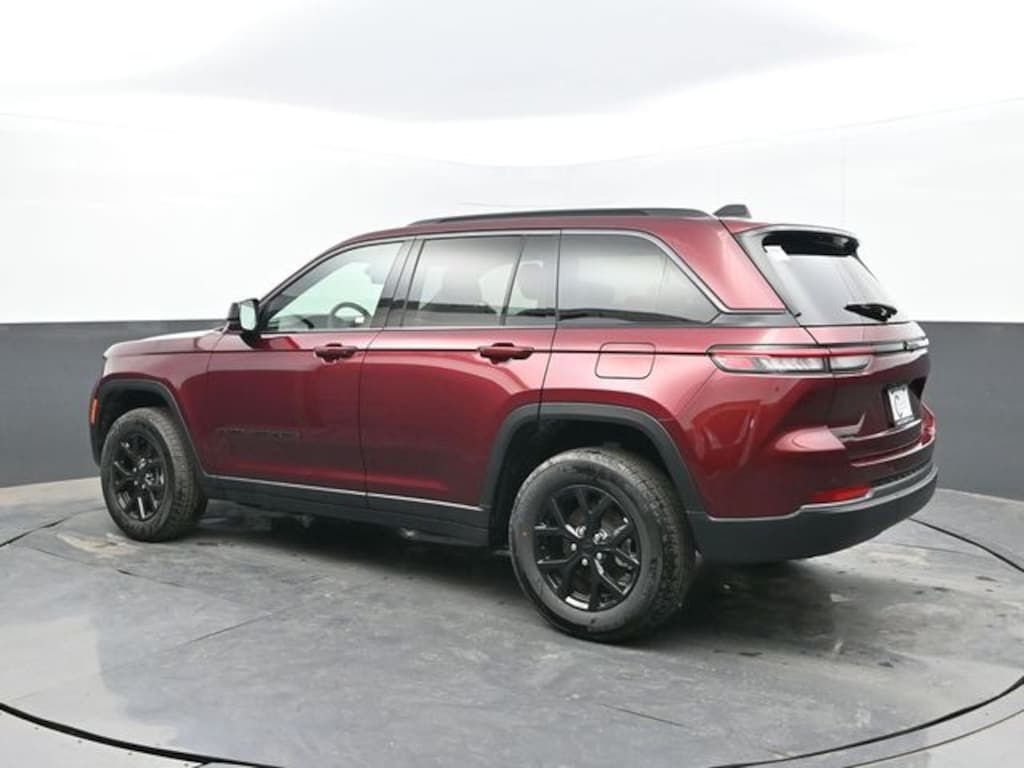 New 2026 Jeep Grand Cherokee Altitude Sport Utility