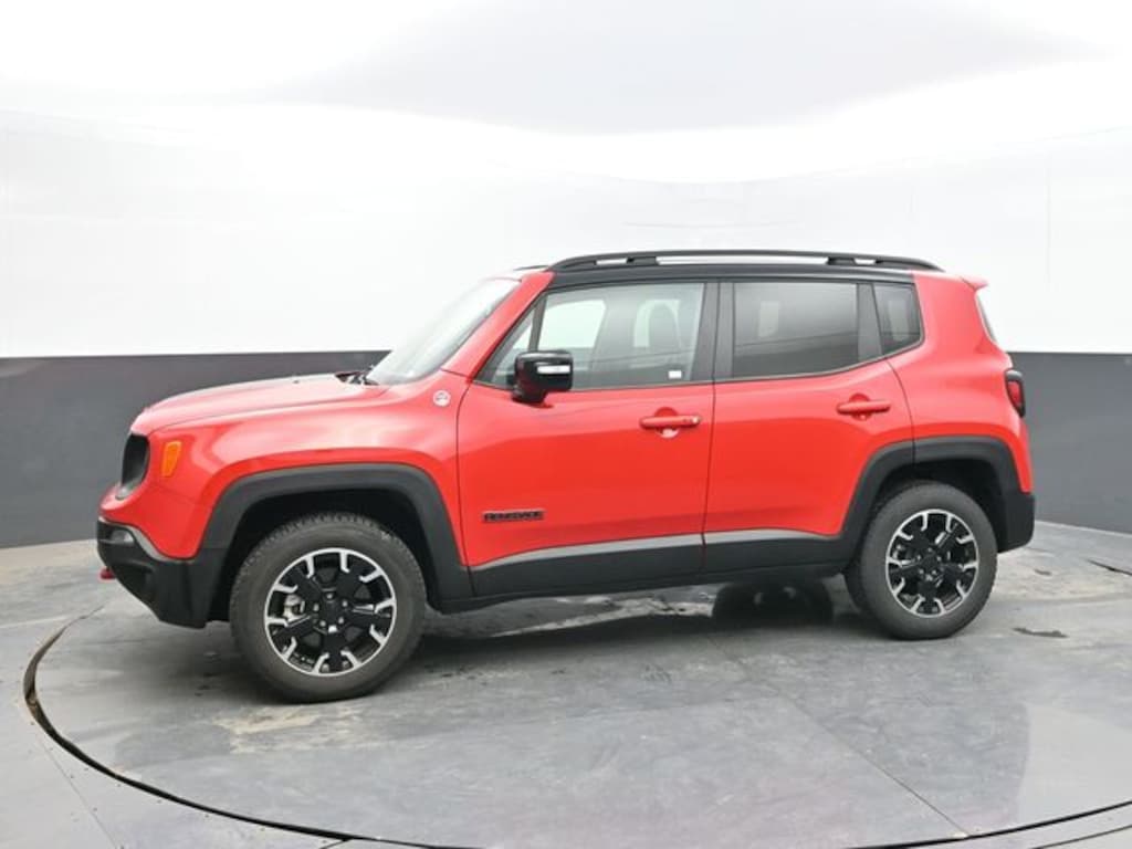 Used 2023 Jeep Renegade Trailhawk SUV