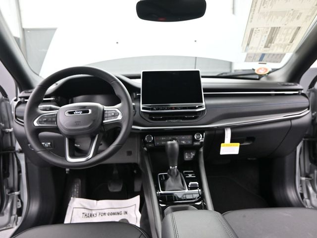 2025 Jeep Compass Limited - Photo 29