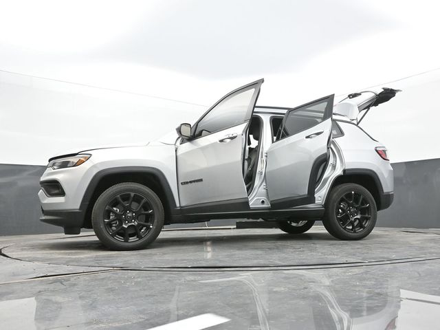2025 Jeep Compass Latitude - Photo 68