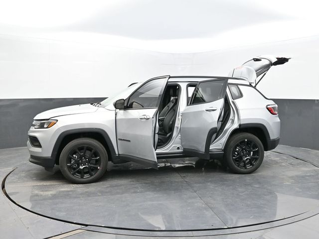 2025 Jeep Compass Latitude - Photo 64