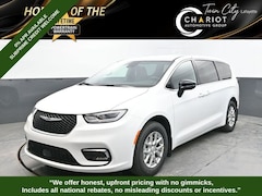 2026 Chrysler Pacifica Select Passenger Van