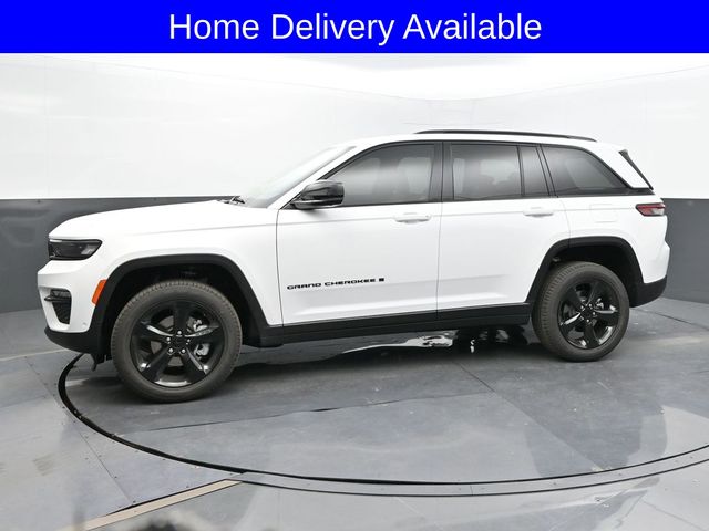 2025 Jeep Grand Cherokee Limited photo 2