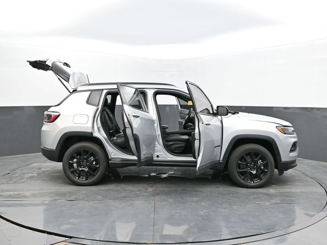2025 Jeep Compass Latitude - Photo 66