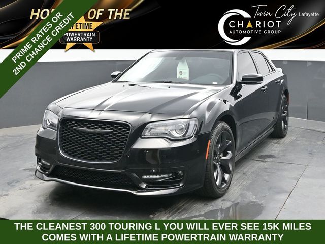 2023 Chrysler 300 Touring L RWD's photo