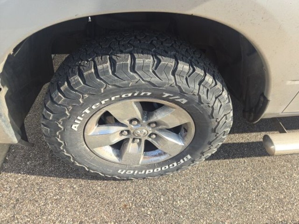 Used 2017 Ram 1500 SLT Truck