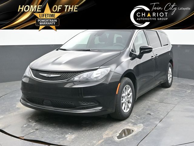 2026 Chrysler Voyager LX's photo