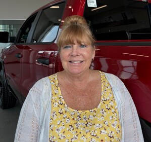 Staff member DONNA FIELDS from ID_614b1fd04290