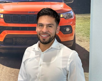 Staff member REY SILVA from ID_8bdccc903109