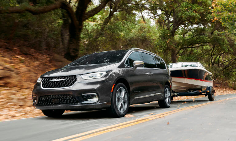 2025 Chrysler Pacifica Exterior Towing Boat