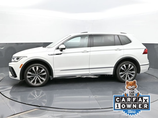 Used 2022 Volkswagen Tiguan SEL R-LINE with VIN 3VV4B7AX0NM020061 for sale in Lafayette, IN