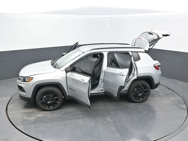 2025 Jeep Compass Latitude - Photo 72