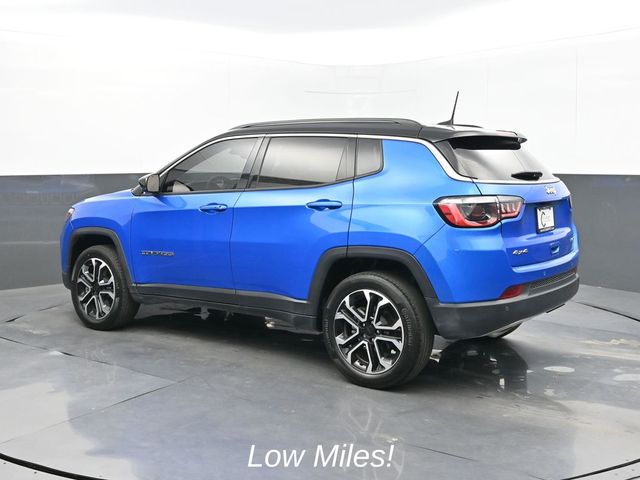 2023 Jeep Compass Limited photo 3