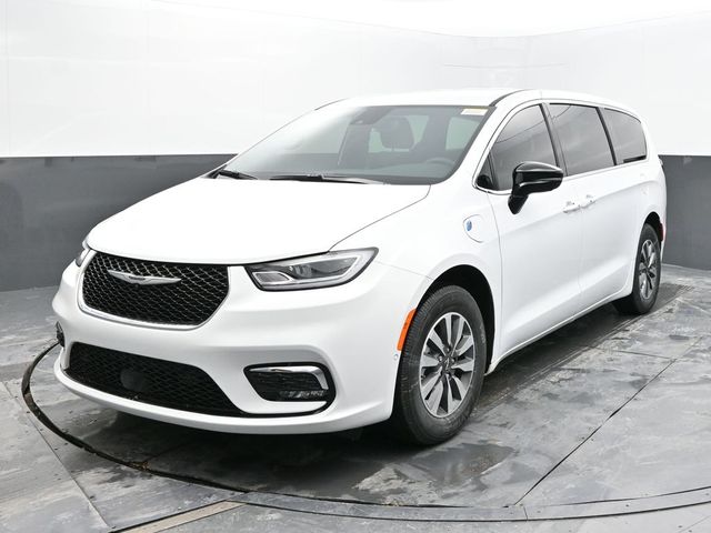 2025 Chrysler Pacifica Hybrid Select