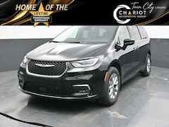 2026 Chrysler Pacifica Limited Passenger Van