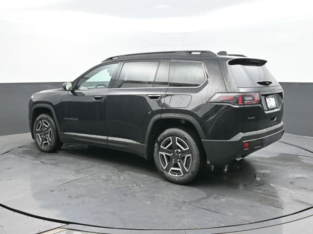 New 2026 Jeep Cherokee Laredo Sport Utility