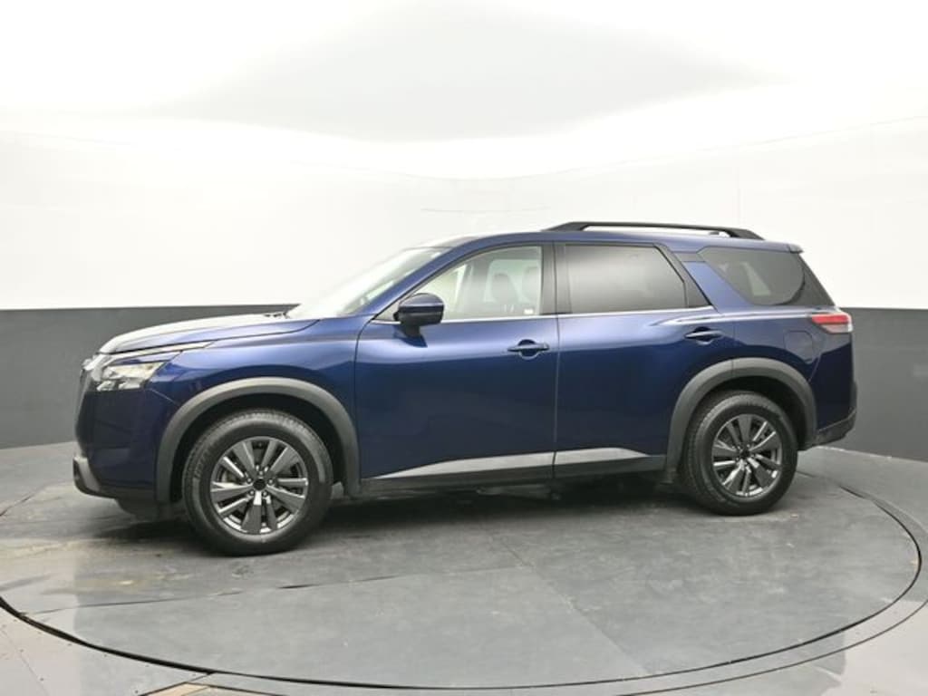 Used 2024 Nissan Pathfinder SV SUV