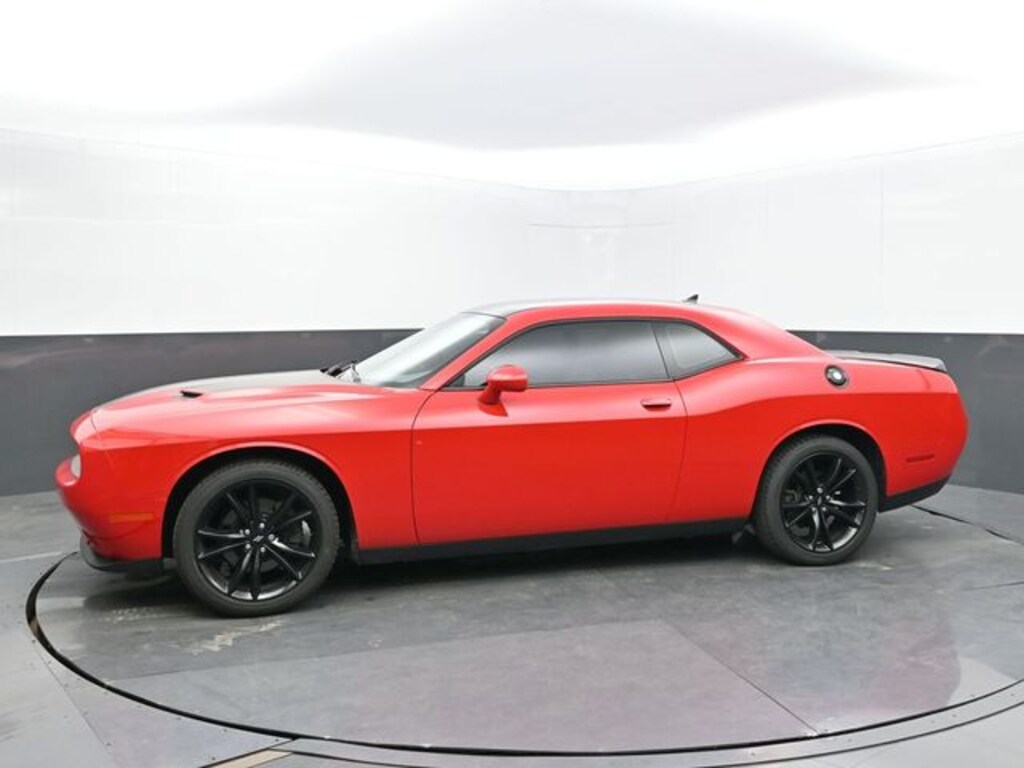 Used 2018 Dodge Challenger SXT Coupe