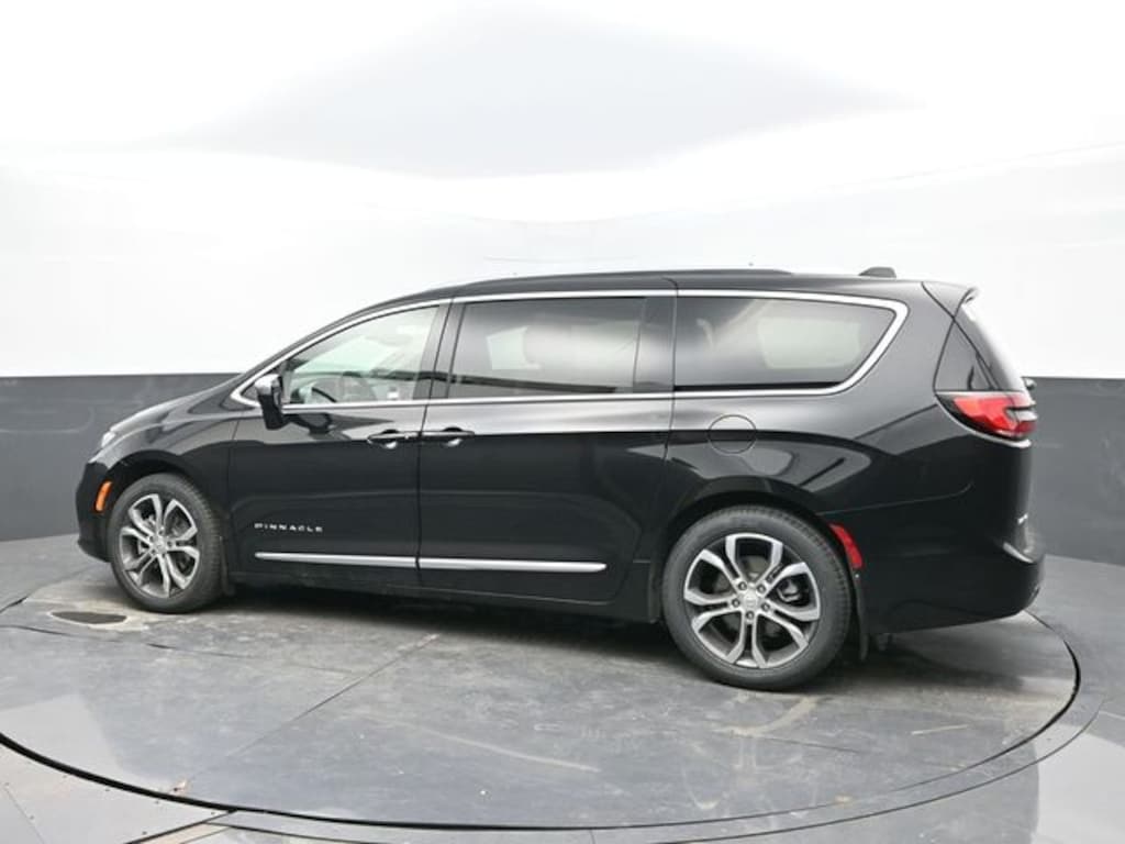 New 2026 Chrysler Pacifica Pinnacle Passenger Van