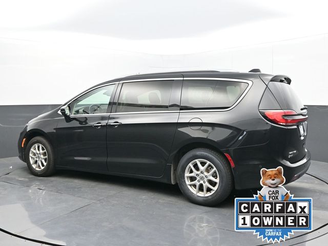 2021 Chrysler Pacifica Touring L photo 4