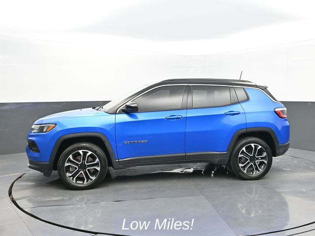 2023 Jeep Compass Limited photo 2