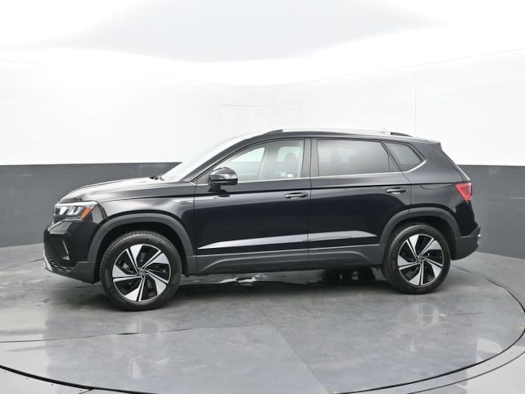 Used 2024 Volkswagen Taos 1.5T SE SUV