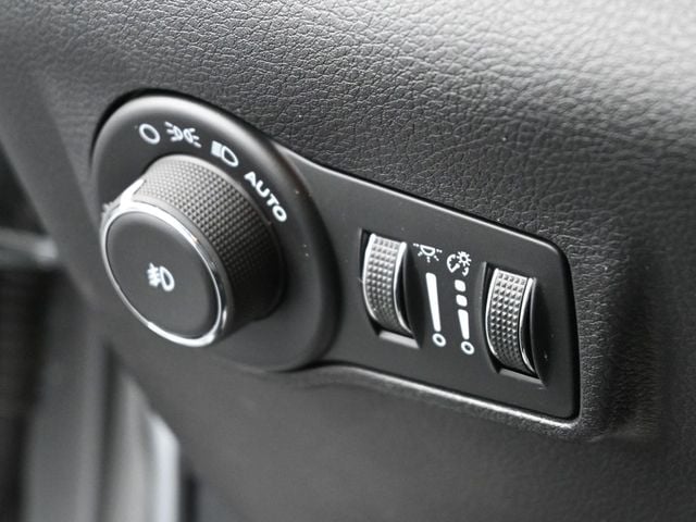 2025 Jeep Compass Limited - Photo 36
