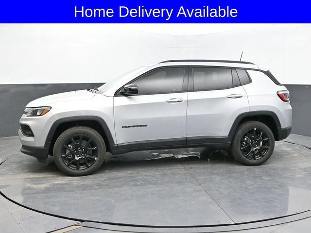 2025 Jeep Compass Latitude photo 2