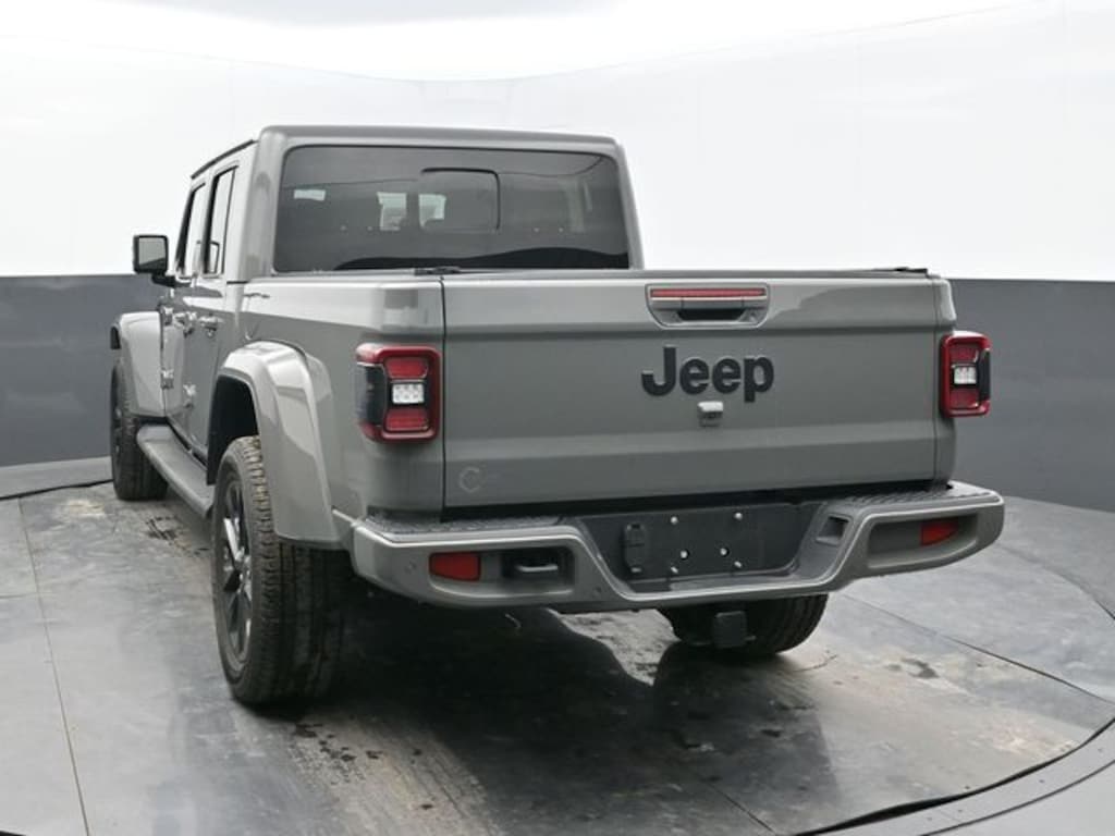 Used 2022 Jeep Gladiator High Altitude Truck