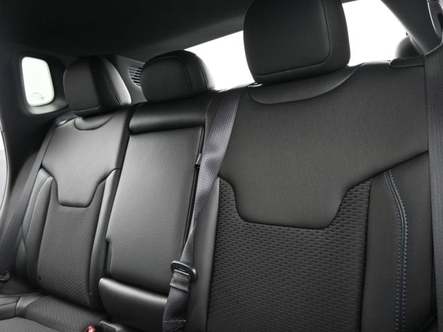 2025 Jeep Compass Latitude - Photo 14