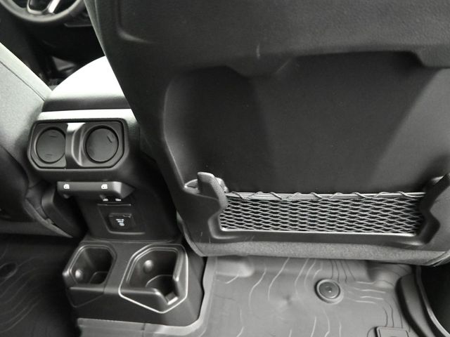 2025 Jeep Gladiator Rubicon - Photo 19