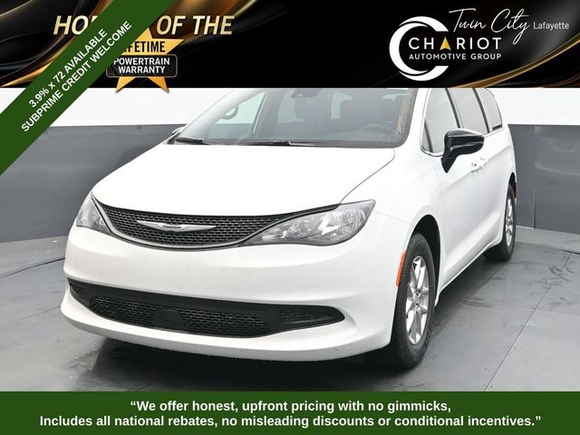 2026 Chrysler Voyager LX's photo