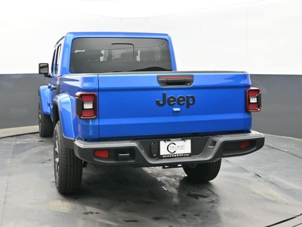 New 2026 Jeep Gladiator SPORT S 4X4 Pickup