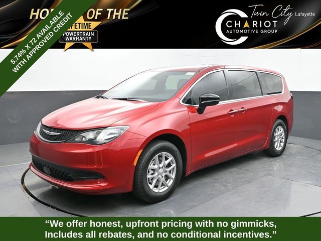 2025 Chrysler Voyager LX's photo