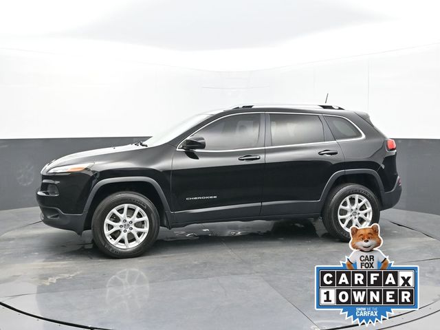 2017 Jeep Cherokee Latitude photo 2