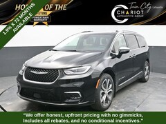 2026 Chrysler Pacifica Pinnacle Passenger Van