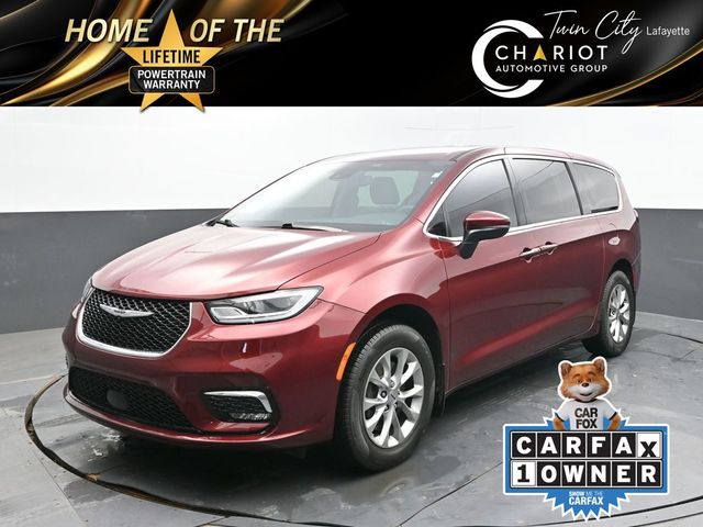 Velvet Red Pearlcoat 2023 Chrysler Pacifica Touring L AWD Minivan All-Wheel Drive 9-Speed Automatic